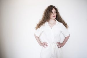 Operaregisseur Lotte de Beer (Foto: Aviya Wyse)
